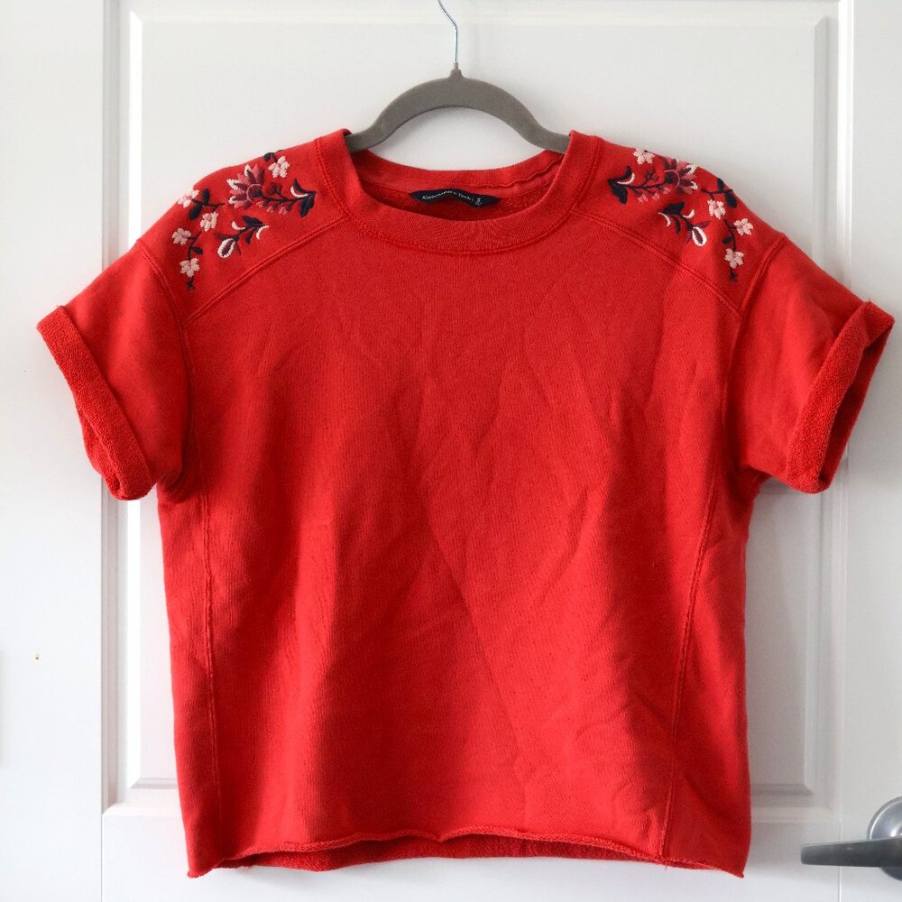 Abercrombie & Fitch Women’s Short Sleeve Top – Size S, Cozy & Comfortable